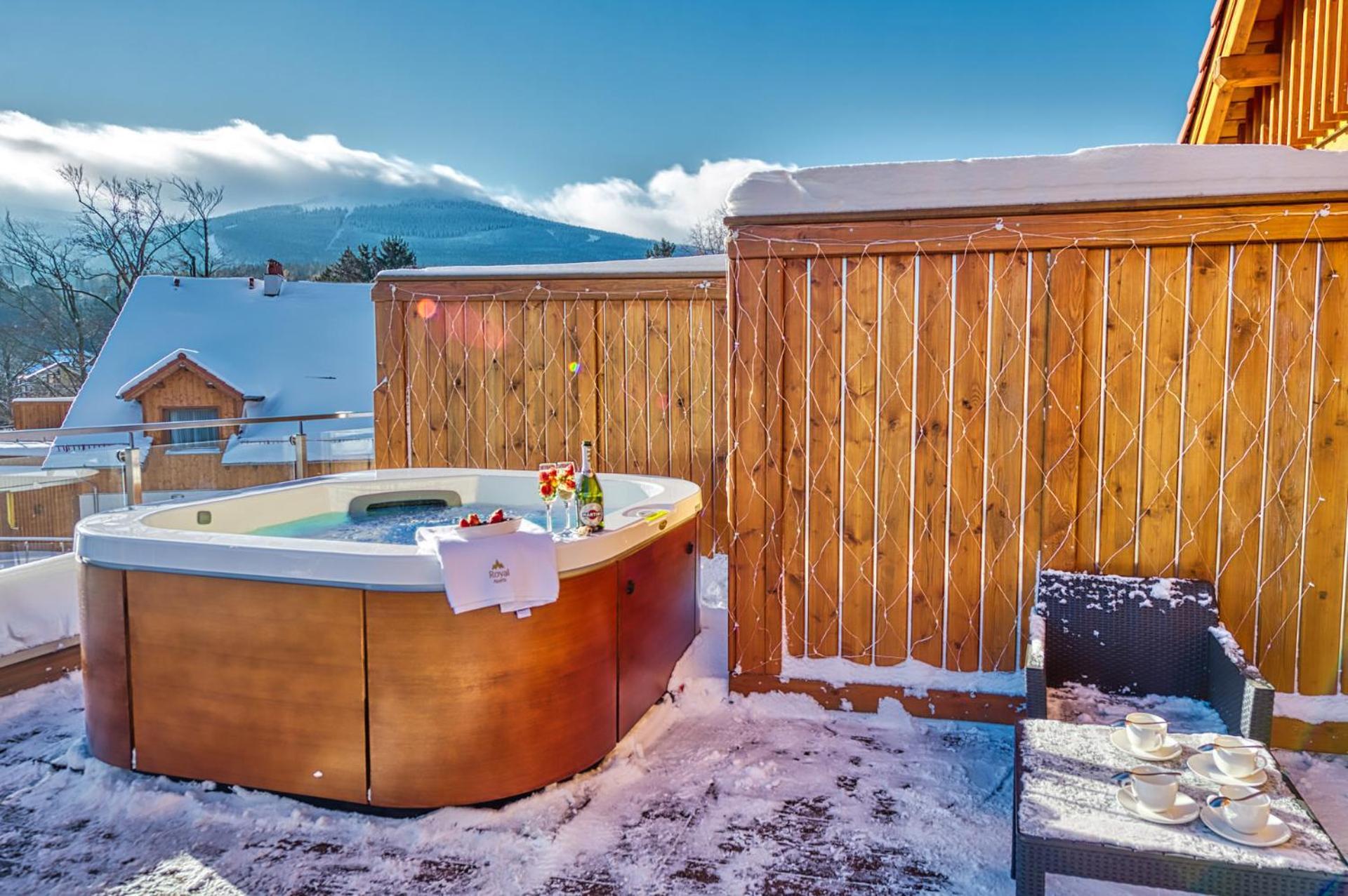 Royal Prestige Collection Z Prywatnym Jacuzzi - Stone Hill Resort Z Basenem I Saunami Szklarska Poręba Εξωτερικό φωτογραφία